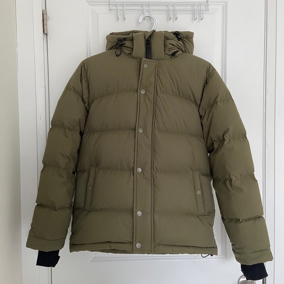 Aritzia Super Puff Original 2XS/XXS - Army Green - Picture 2 of 5